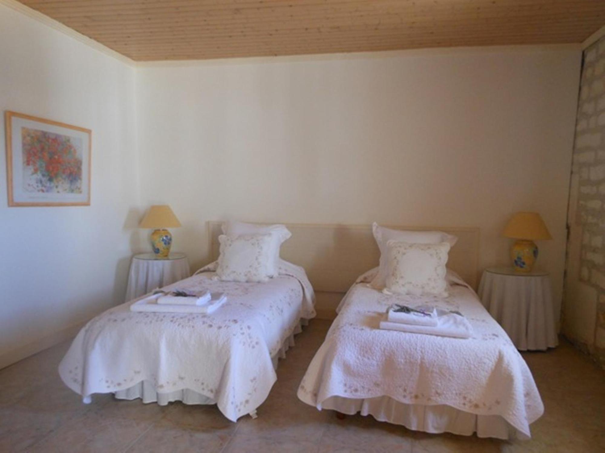 La Cour Des Cloches Bed & Breakfast Mainxe Exterior photo
