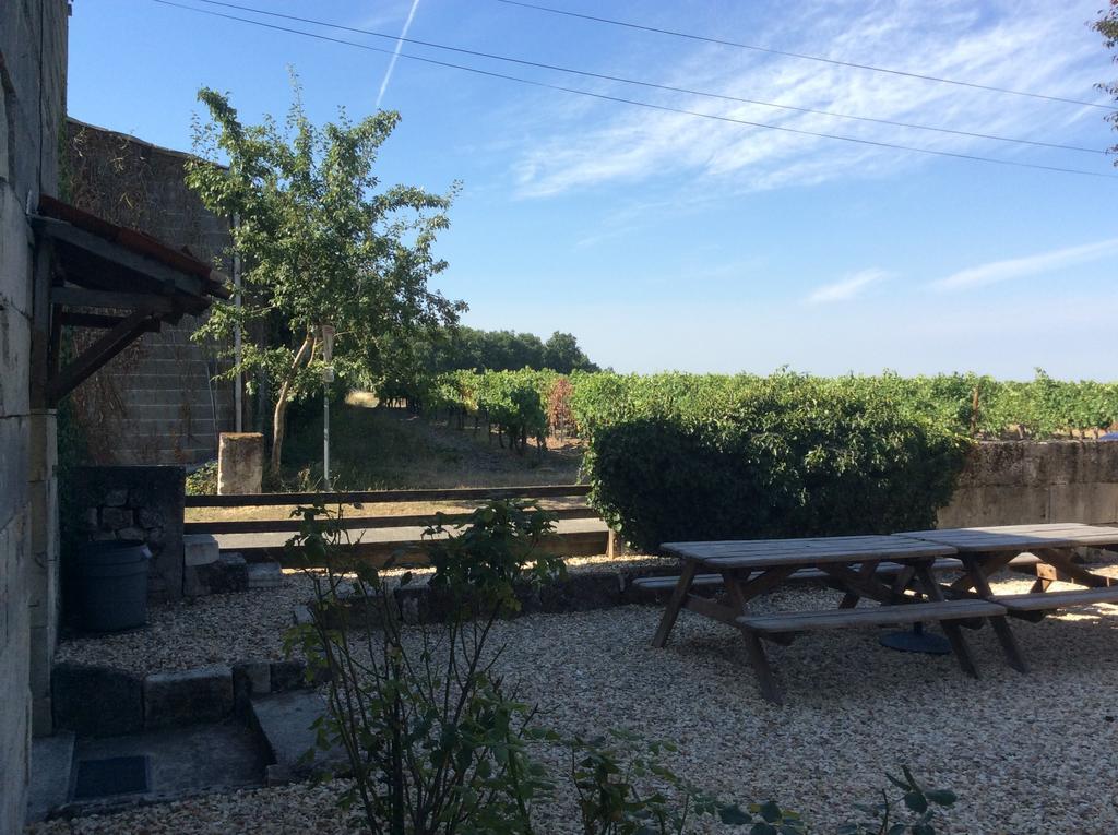 La Cour Des Cloches Bed & Breakfast Mainxe Exterior photo